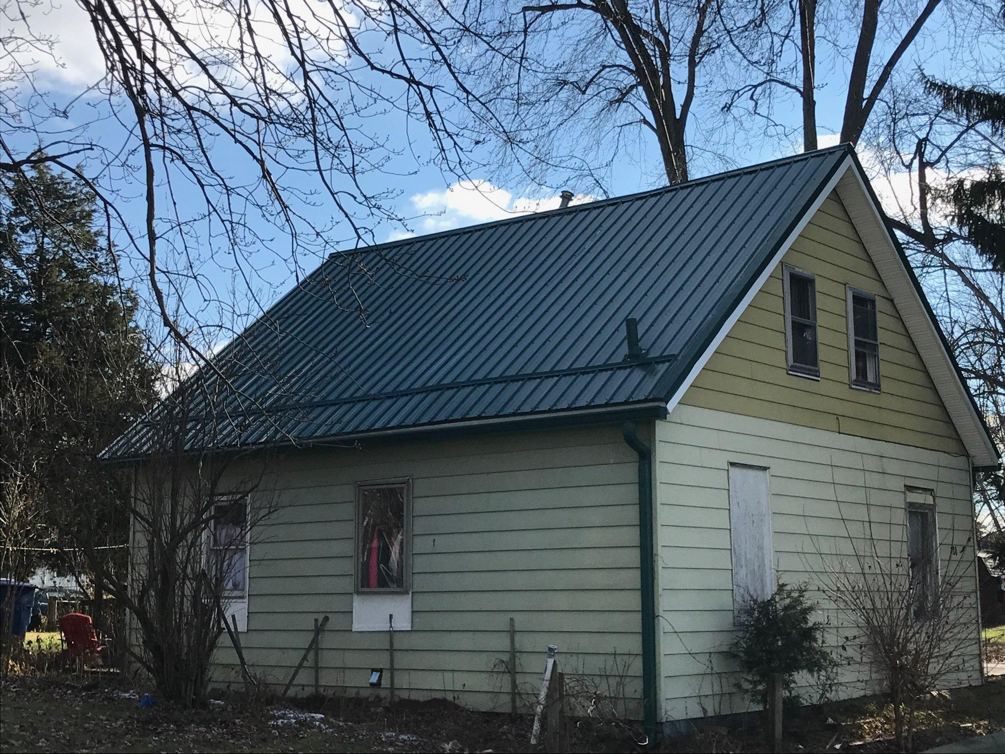Forest Green Standing Seam Metal Roof Gambrel Home Central Ohio
